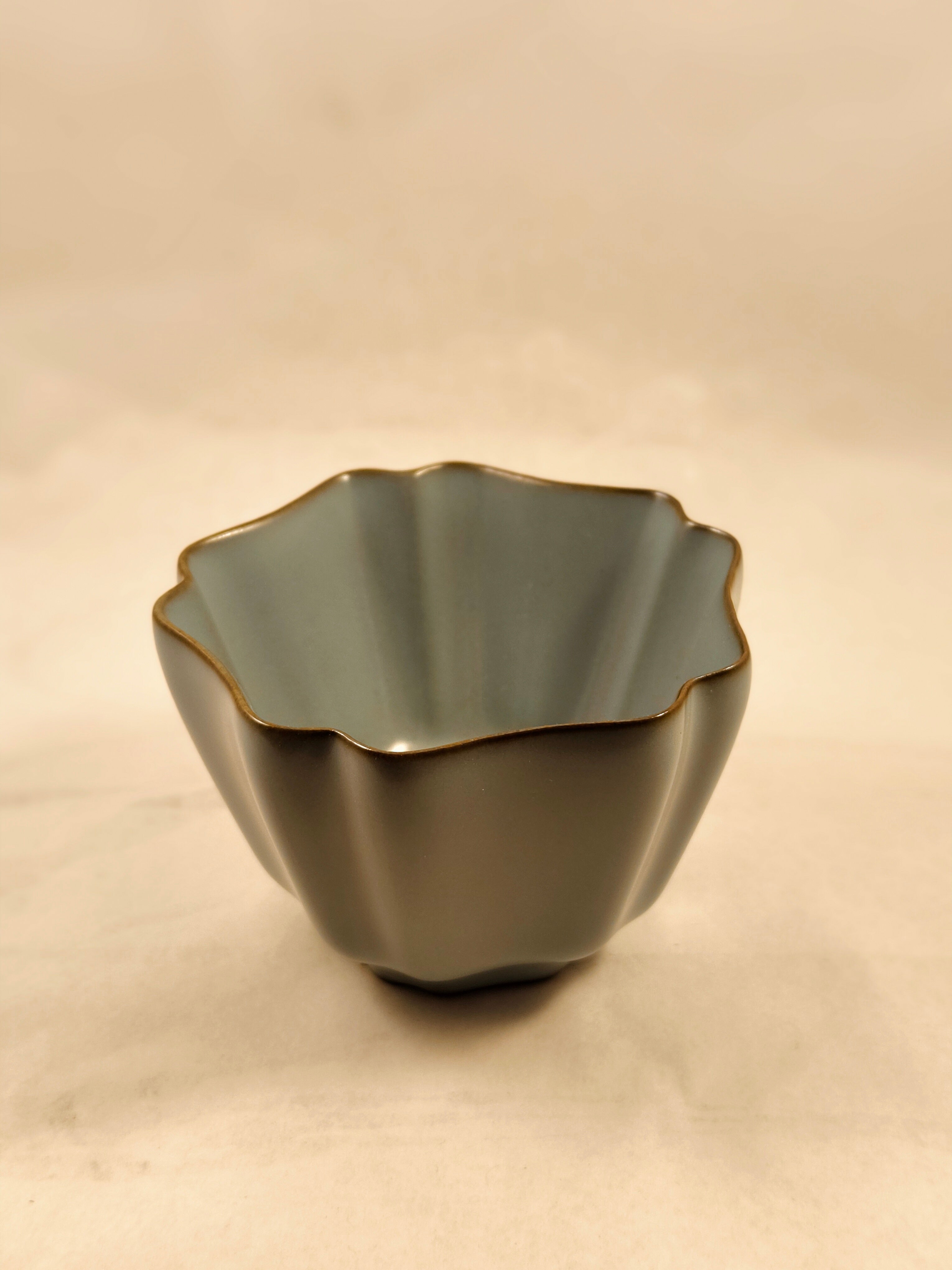 Keramische Teeschale des Teemeisters – Handgefertigte Schale für die Teezeremonie